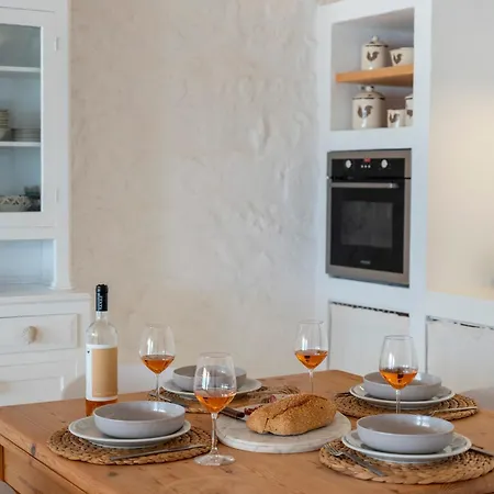 Donum Dei Seaside & דירה Krotiri