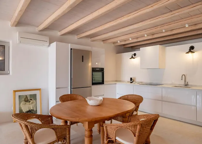 Donum Dei Seaside & דירה *